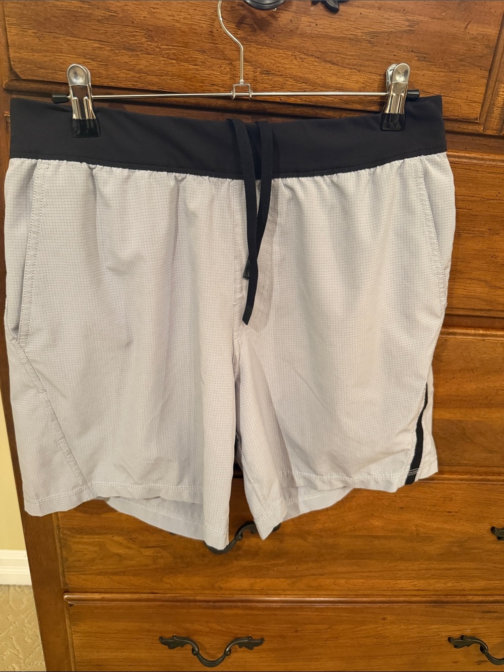 Vuori Men's Athletic Shorts in Light Gray with Black Waist